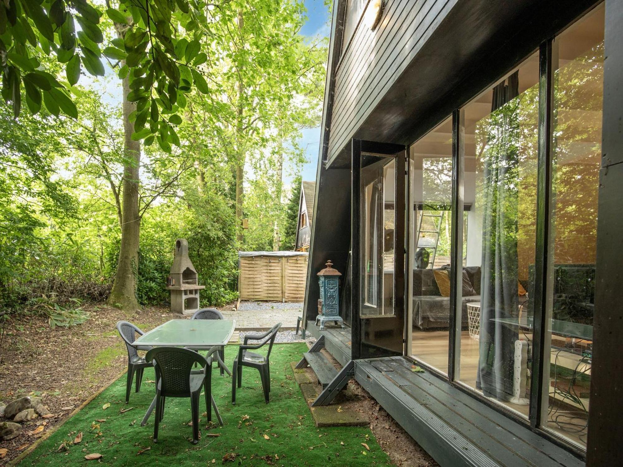 Traditional Holiday Home In Lanaken With Garden Buitenkant foto