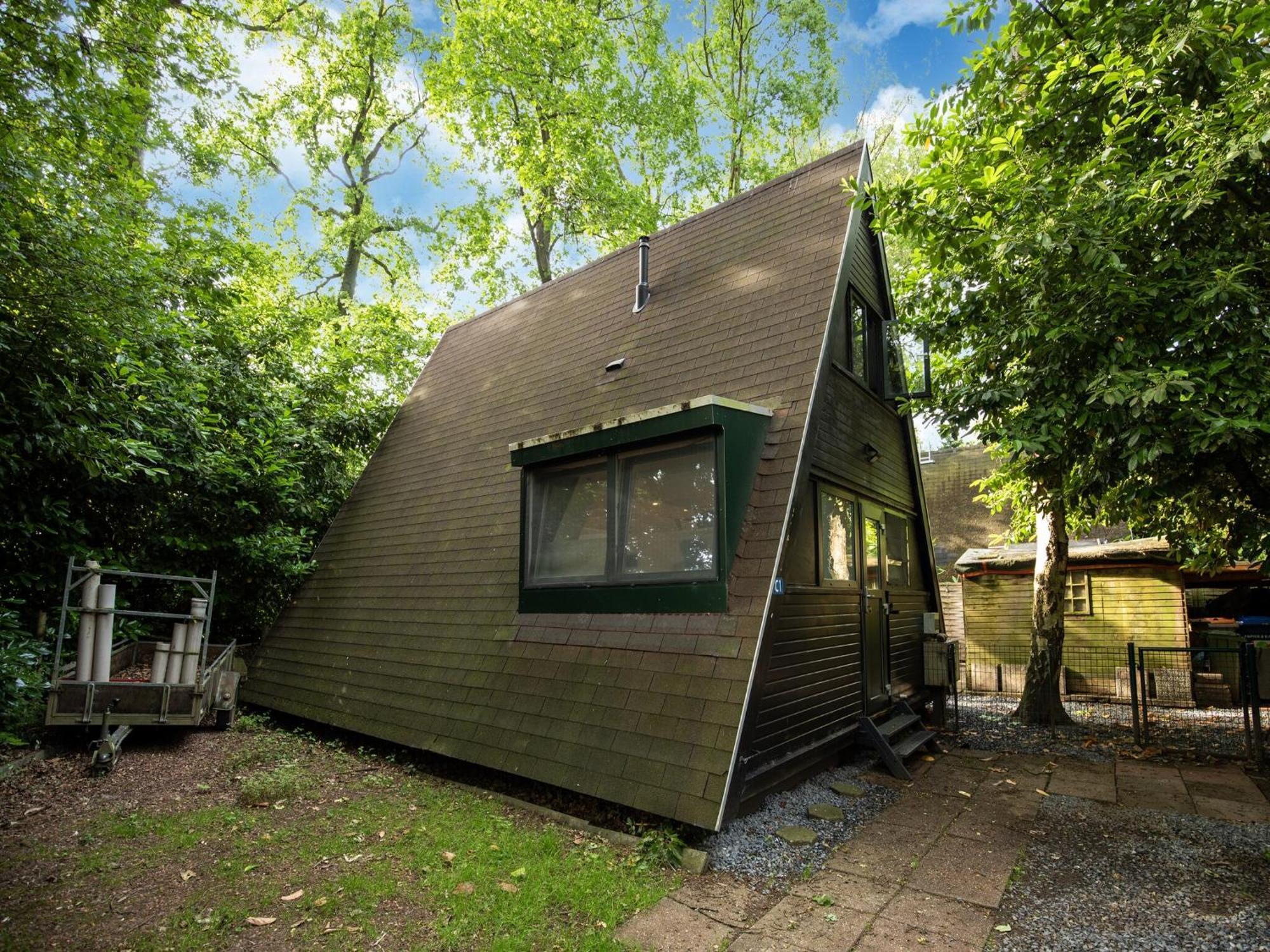 Traditional Holiday Home In Lanaken With Garden Buitenkant foto